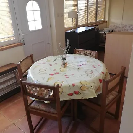 Smokva Apartman Tkon